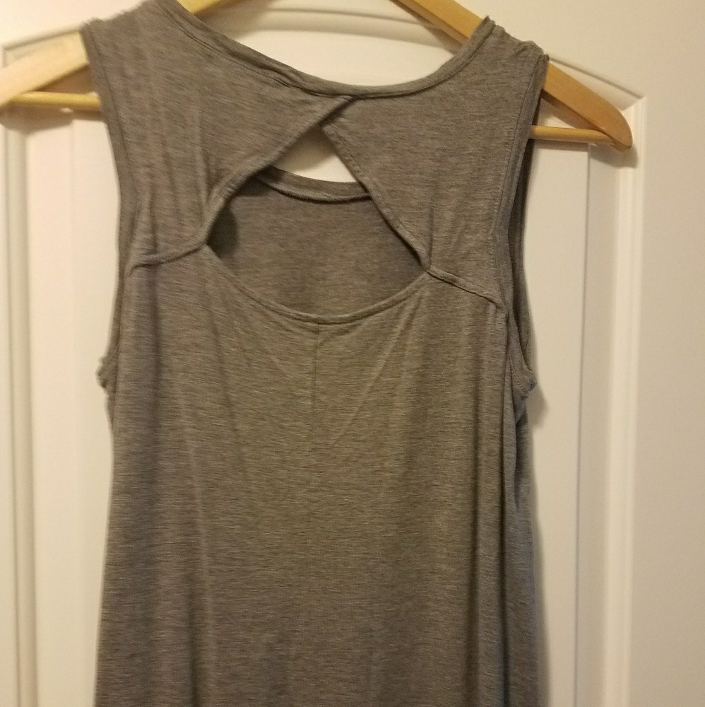 Tank top - Picture 2 of 3